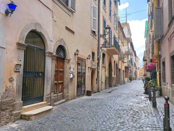 Appartamento trilocale in vendita in Via Vincenzo Gioberti, Frascati