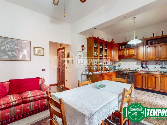Appartamento quadrilocale in vendita in Corso Saracco, Centro, Ovada