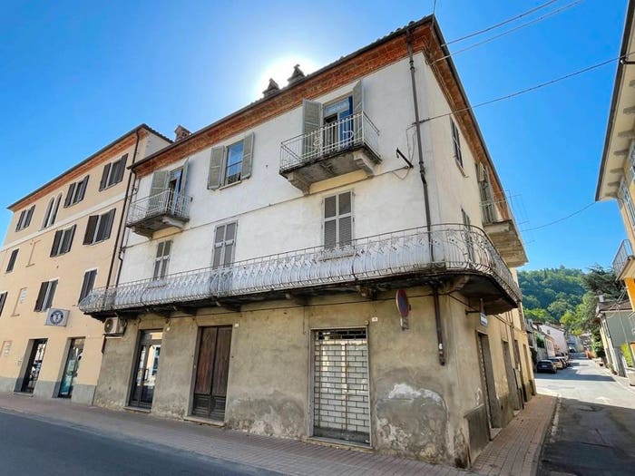 Appartamento con 5 locali in vendita in Via Federico Pistone, Centro, Santo Stefano Belbo