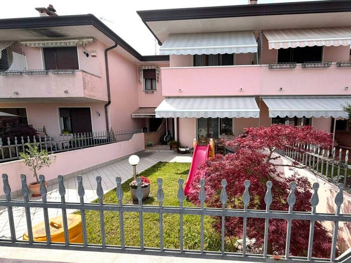 Casa con 6 locali in vendita in Via Alessandro Manzoni, Centro, Cavarzere