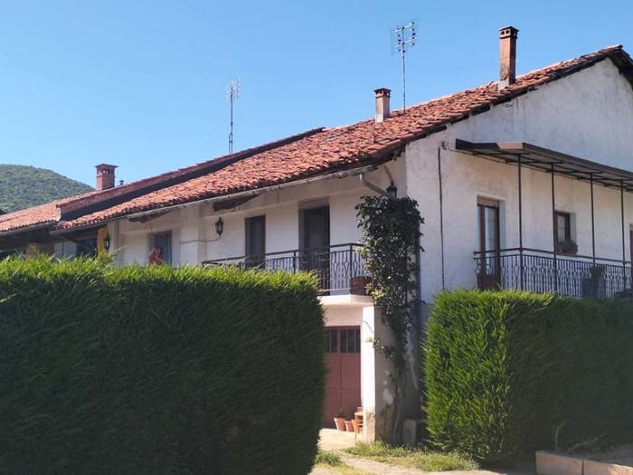 Casa con 5 locali in vendita in Via Antica di Costigliole, Centro, Busca