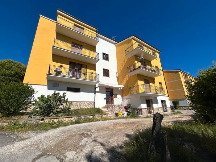 Appartamento quadrilocale in vendita in Via Raffaello, Orte Scalo, Orte