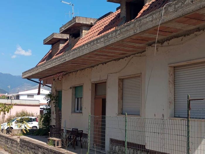 Casa con 6 locali in vendita in Via Petrosi, Centro, Minturno