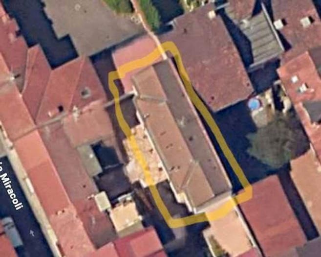 Casa con 6 locali in vendita in Melegnano
