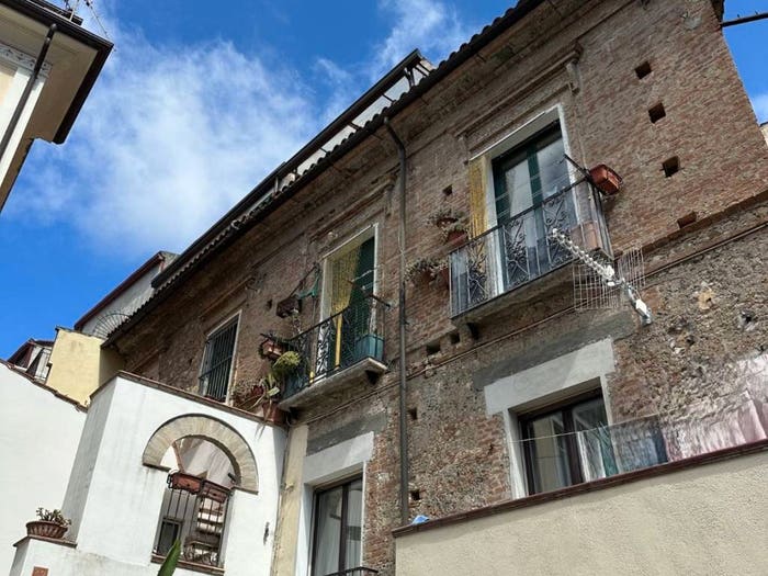 Appartamento trilocale in vendita in Largo Giuseppe Ferragina, Centro Storico, Catanzaro