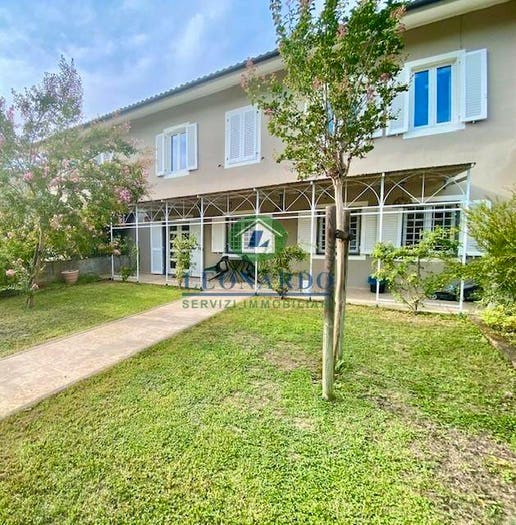 Casa con 6 locali in vendita in Via Gavine, Buggiano