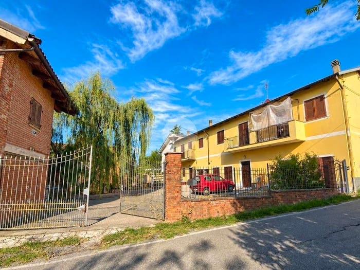 Casa con 5 locali in vendita in Strada Montarsone, Calliano