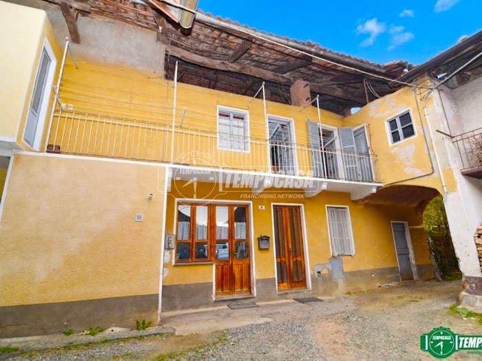 Casa quadrilocale in vendita in Via Rocca, Vauda Canavese Inferiore, Vauda Canavese