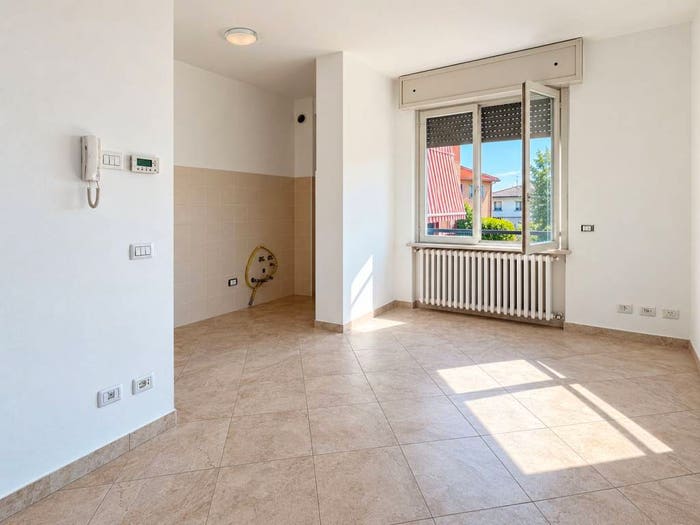 Appartamento trilocale in affitto in Via Nazionale, Seriate