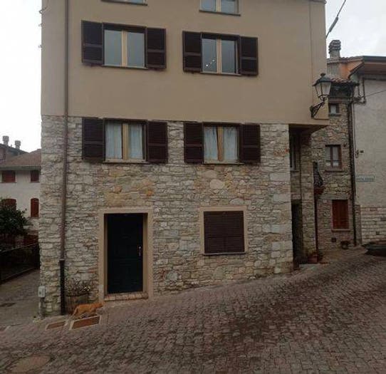 Casa quadrilocale in vendita in Cicogni, Alta Val Tidone