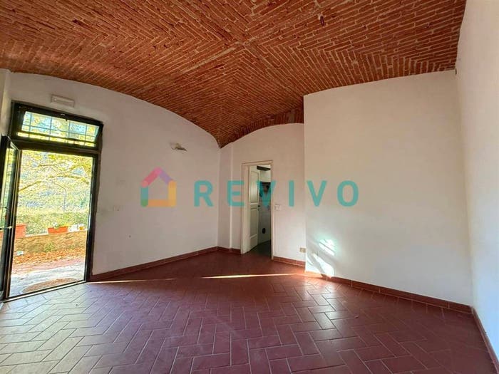 Appartamento con 6 locali in vendita in Via di Capornia, Serpiolle, Firenze