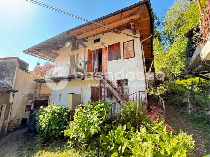 Casa trilocale in vendita in Regione Calco di Mezzo, Borgosesia