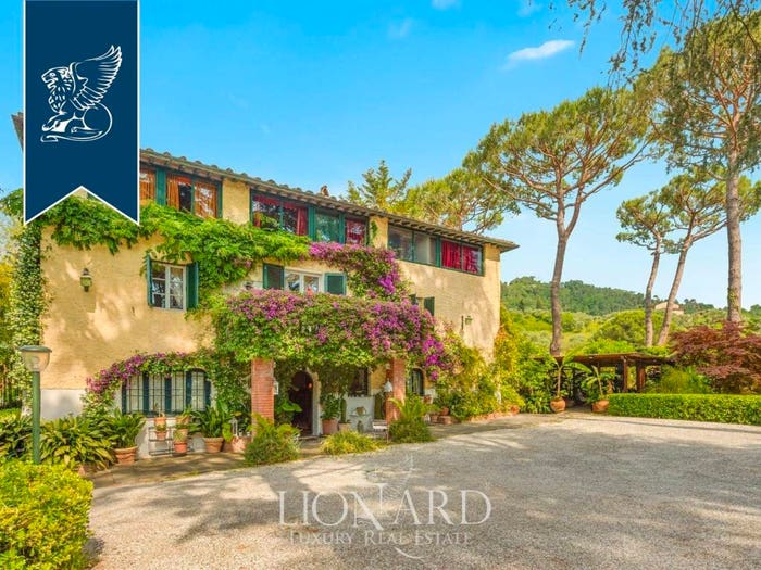 Casa con 6 locali in vendita in Piano di Mommio, Massarosa