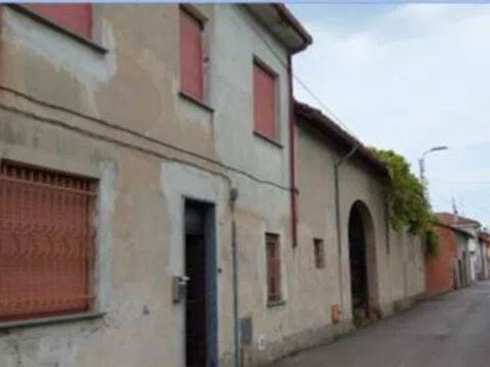 Casa con 5 locali in vendita in Via Nuova, Suardi