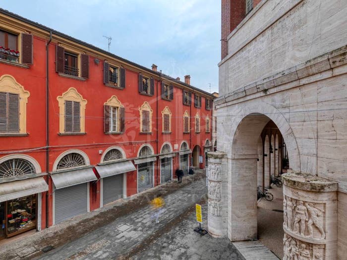 Appartamento quadrilocale in vendita in Via Settembre, Centro Storico, Imola
