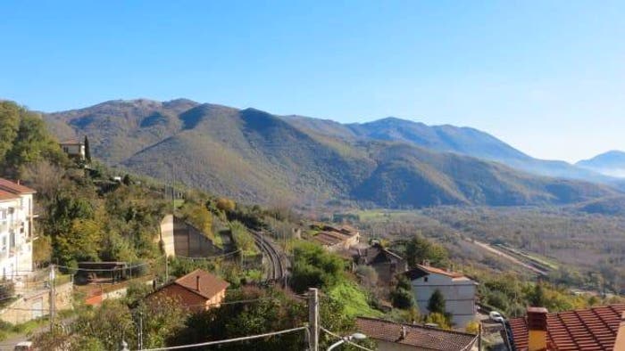 Appartamento trilocale in vendita in Via Cesare Battisti, Roviano