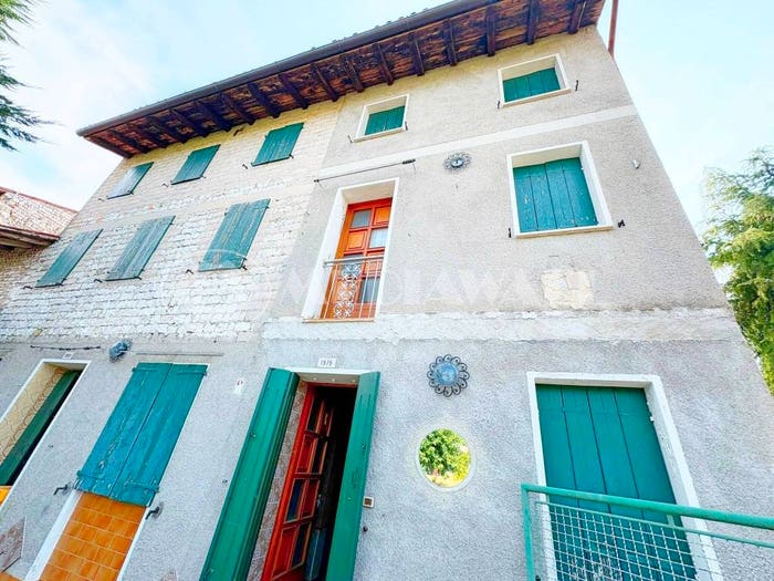 Casa con 6 locali in vendita in Centro, Roveredo in Piano