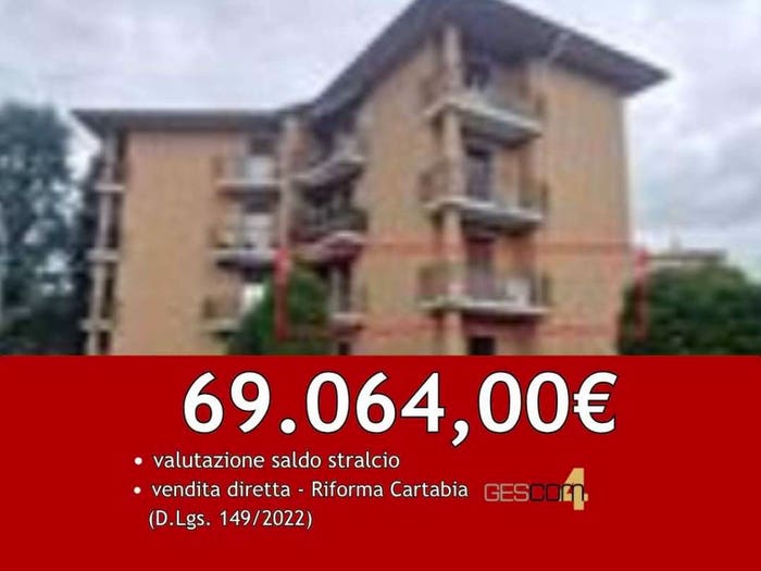 Appartamento con 5 locali in vendita in Via Manzoni, San Vittore Olona
