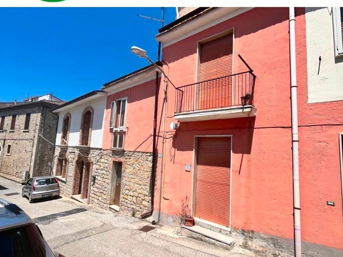 Casa trilocale in vendita in Via Venezia, Fragneto Monforte