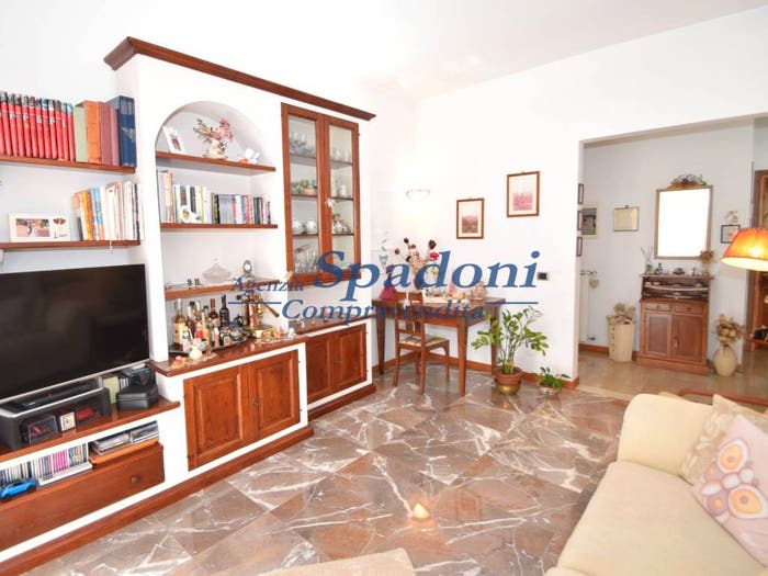 Appartamento con 5 locali in vendita in Via Arrigo Boito, MontecatiniTerme