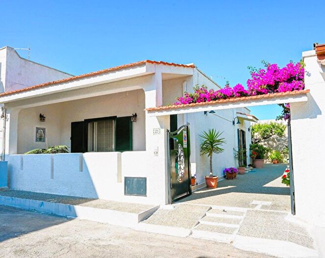Casa quadrilocale in vendita in Via Achille Grandi, Porto Cesareo