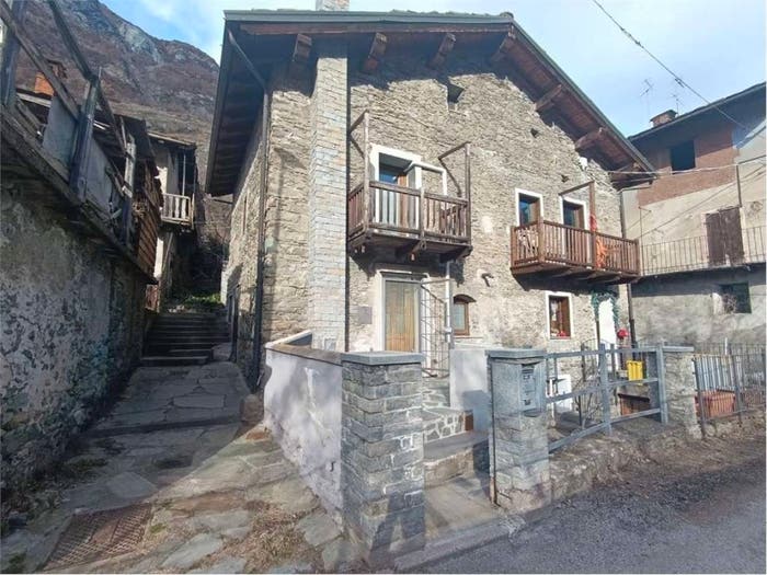Casa trilocale in vendita in breil de barrel, Chatillon