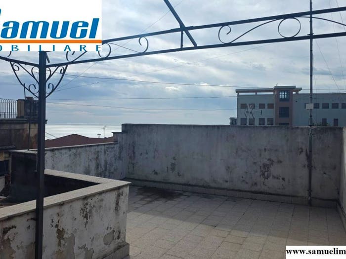 Casa bilocale in vendita in Via Pennisi, Centro Storico, Acireale