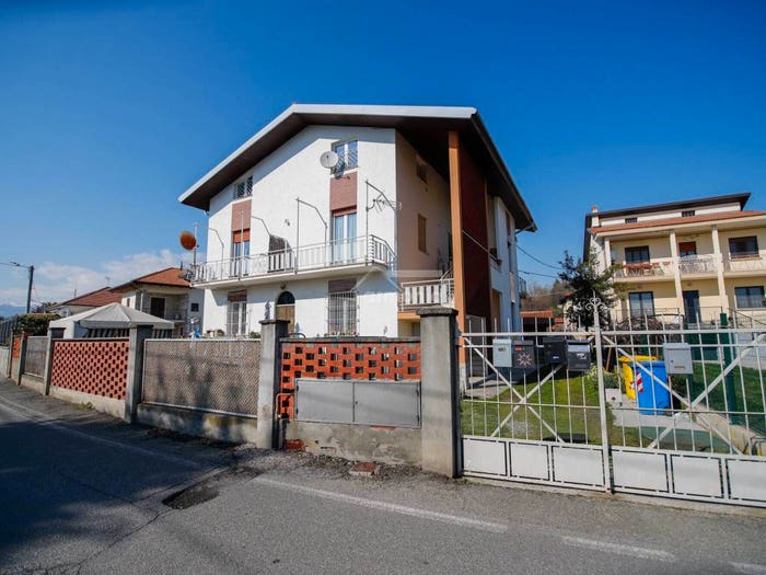 Casa con 6 locali in vendita in Strada Nuova di Spinerano, Centro, Ciriè
