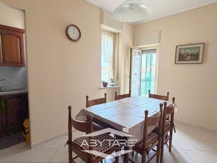Appartamento con 5 locali in vendita in Corso Cesare Battisti, Centro, Carignano