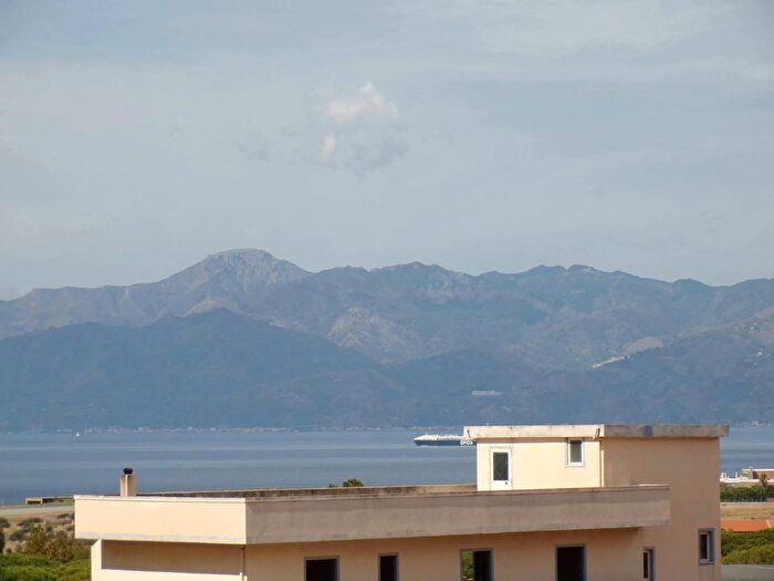 Appartamento quadrilocale in vendita in Via Ravagnese, Reggio Calabria