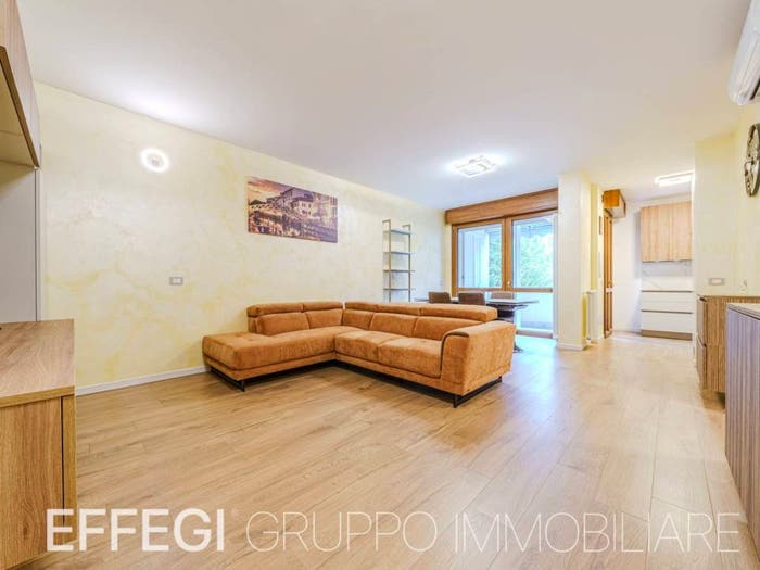 Appartamento trilocale in vendita in Via Aldo Moro, Melzo