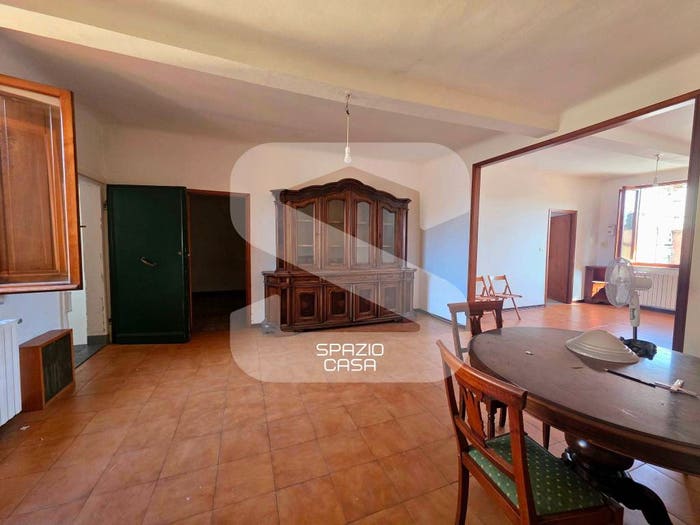Appartamento con 6 locali in vendita in Piazza San Martino, Piazza Anfiteatro Torre Guinigi, Lucca