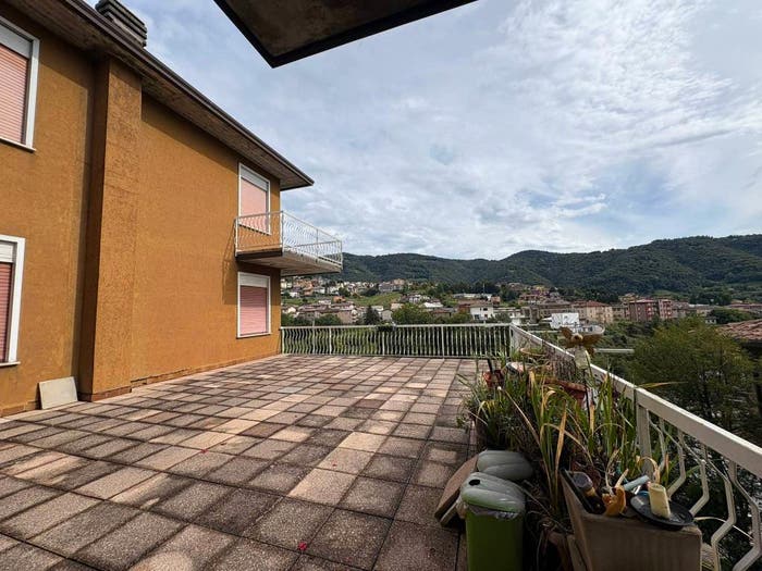 Appartamento quadrilocale in vendita in Centro, Gandino