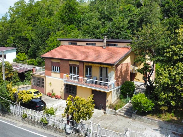 Casa con 6 locali in vendita in Via Asti, Centro, Calliano