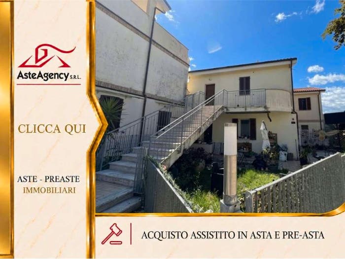 Appartamento quadrilocale in vendita in Via Rustico, Rustico, Polverigi