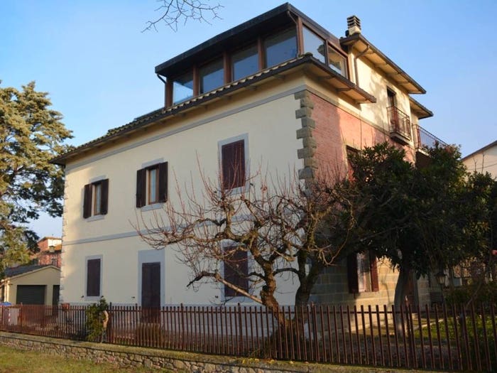Casa con 6 locali in vendita in Vocabolo Malagronda, Città della Pieve