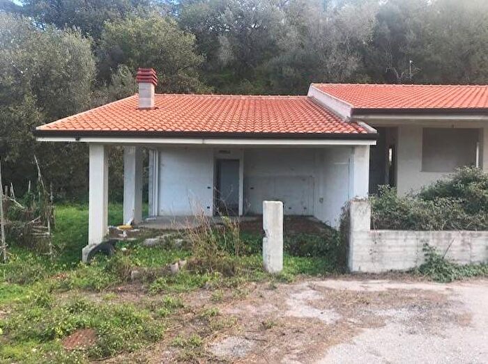 Appartamento con 6 locali in vendita in Contrada Calarco, Sant'Agata di Militello