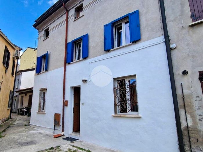 Casa trilocale in vendita in Via S D'ACQUISTO, Borgoforte, Borgo Virgilio