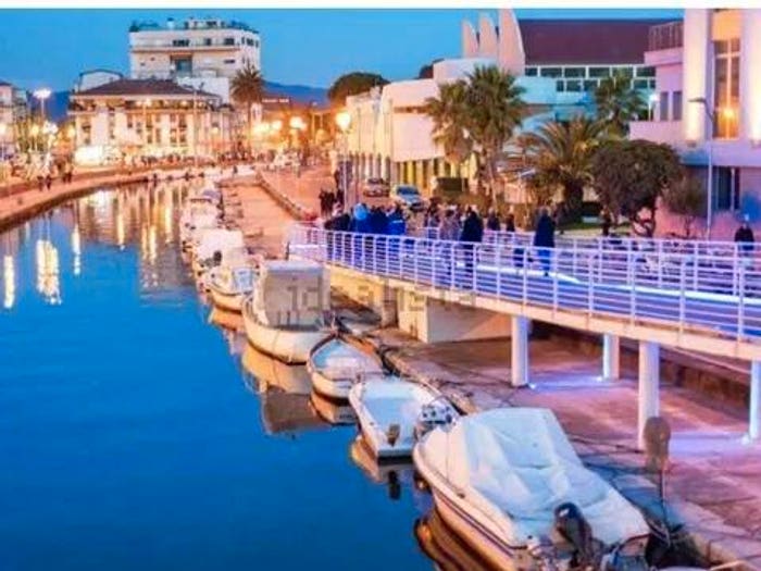 Appartamento quadrilocale in vendita in Centro, Viareggio