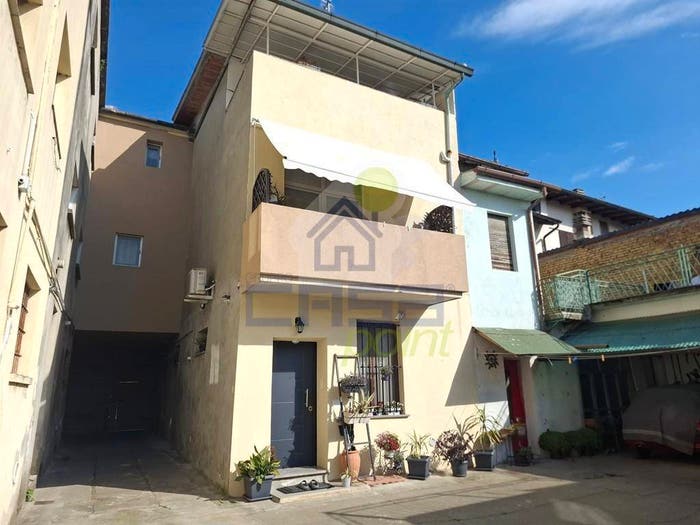 Appartamento con 5 locali in vendita in via fratelli rosselli, Centro, Monticelli d'Ongina