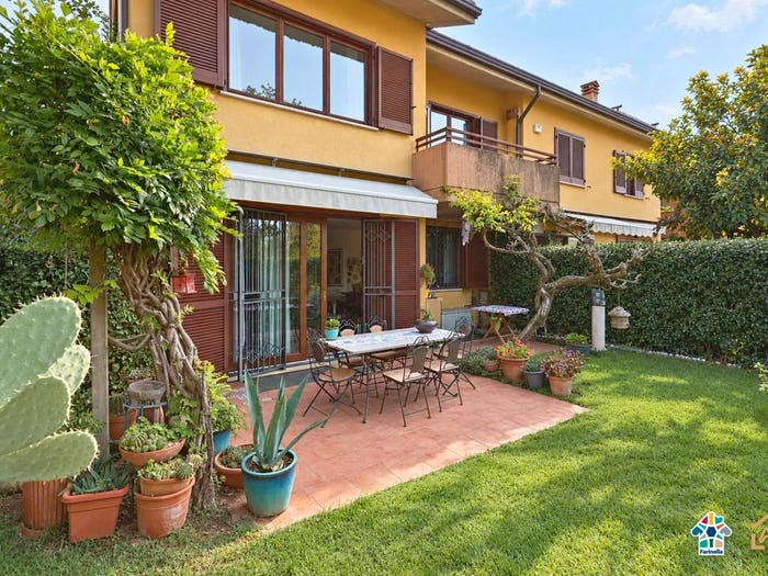 Appartamento trilocale in vendita in Via Parada, Vedano al Lambro