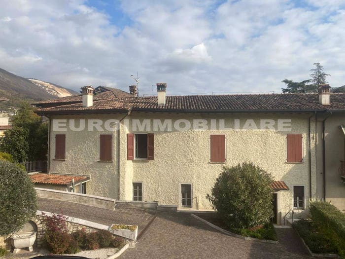 Casa con 6 locali in vendita in Via del Marmo, Centro, Botticino