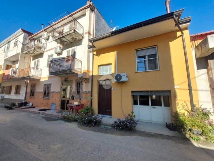 Casa bilocale in vendita in Via Algeri, Cropani Marina, Cropani