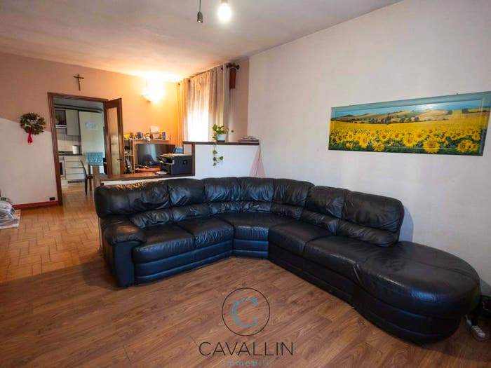 Casa con 5 locali in vendita in Via Piave, Centro, Montebelluna
