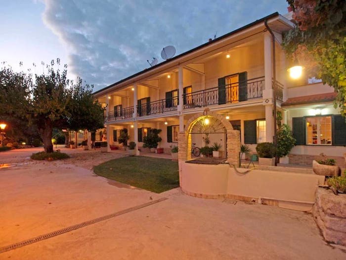 Casa con 6 locali in vendita in Pollutri