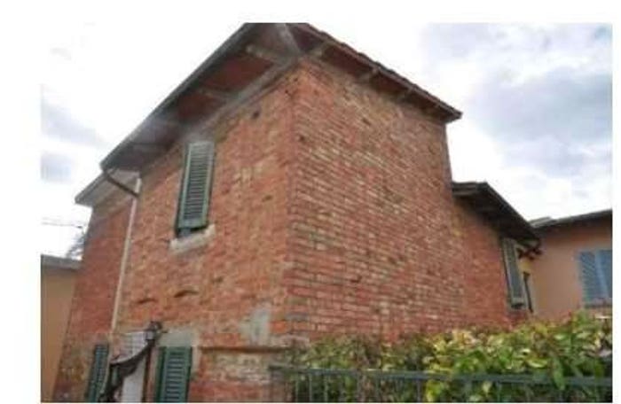 Appartamento quadrilocale in vendita in Frazione Guazzino in Via Gramsci, Centro, Sinalunga