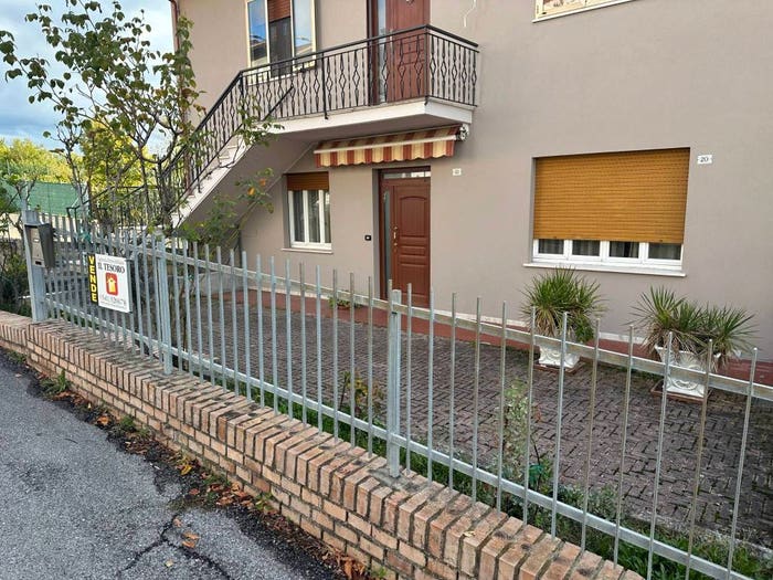Appartamento con 5 locali in vendita in Via XXIV Maggio, Centro, Novafeltria