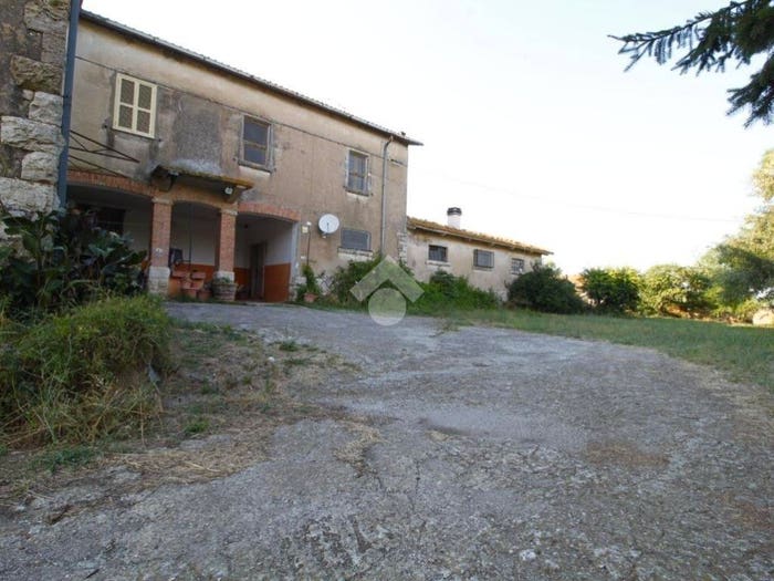 Casa con 5 locali in vendita in Località Roggi, Canino