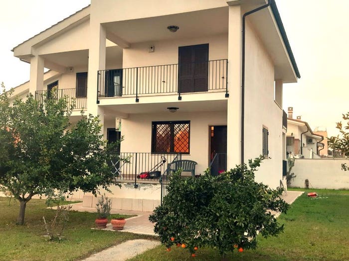 Casa trilocale in vendita in Via Calvignano, Dragona, Roma