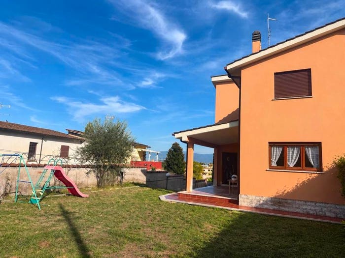 Casa quadrilocale in vendita in Via Balzo delle Pernili, Colle Del Fagiano, Capena